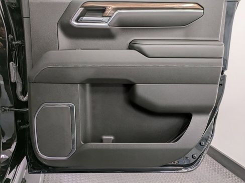 Used 2022 Chevrolet Silverado 1500 LT Trail Boss w/ LT Trail Boss Premium Package image 25