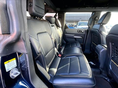 Used 2021 Ford Bronco Badlands image 23