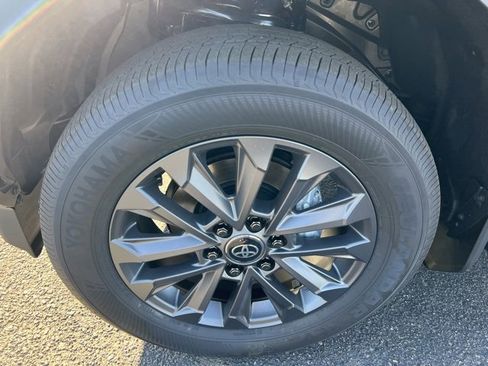 Certified 2025 Toyota Land Cruiser image 13