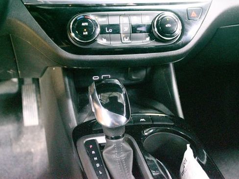 Used 2024 Buick Envista Sport Touring w/ Convenience II Package FWD image 20