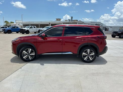 Used 2023 Nissan Rogue SL FWD image 6