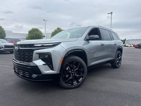 New 2026 Chevrolet Traverse RS w/ LPO, Floor Liner Package FWD image 1