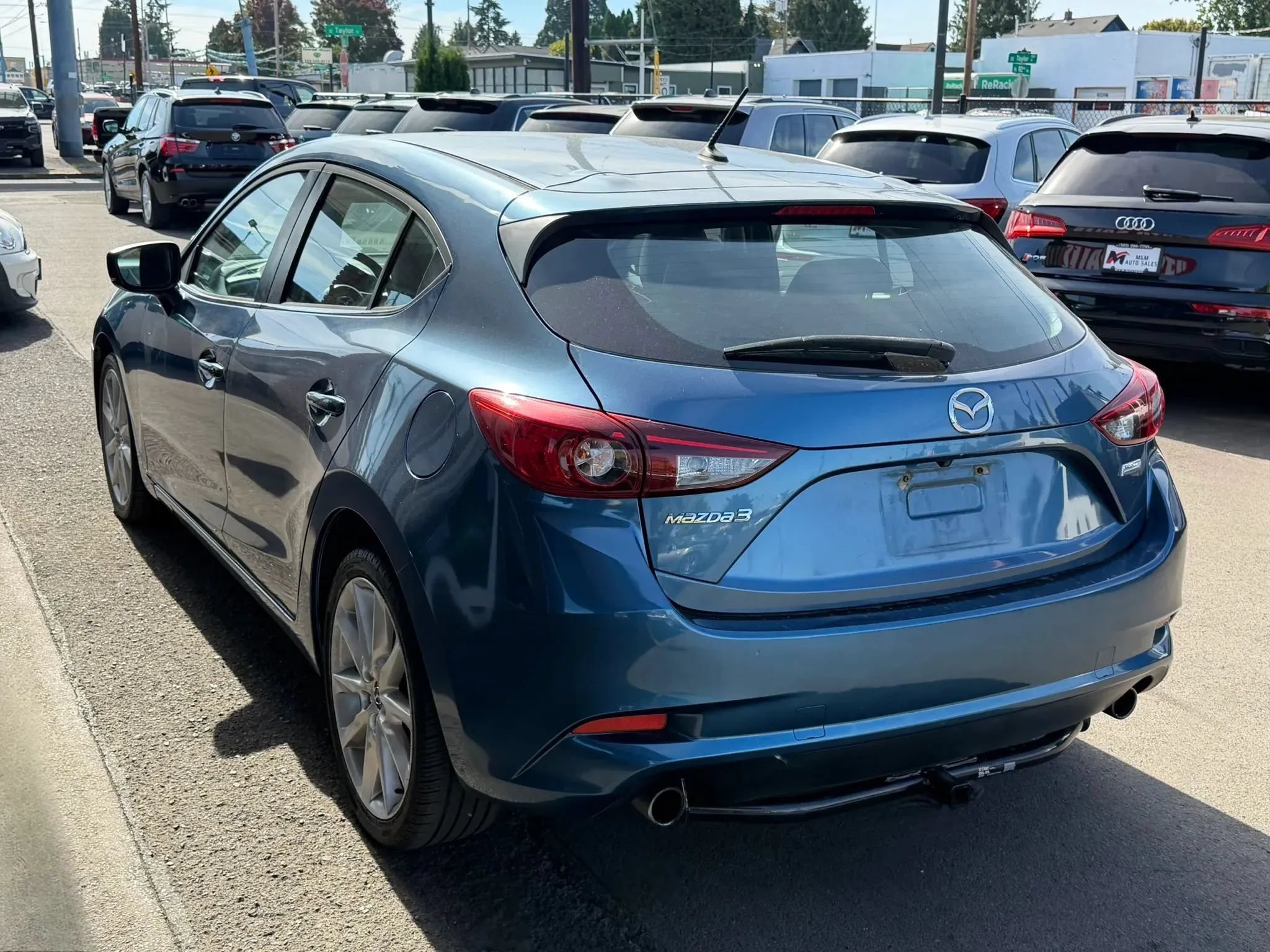 Used 2017 MAZDA MAZDA3 Touring FWD image 5