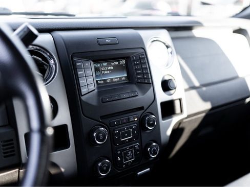 Used 2013 Ford F150 XLT w/ XLT Chrome Pkg image 10