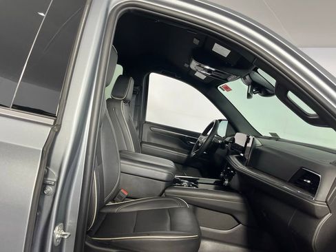 Used 2025 Chevrolet Tahoe Premier image 29