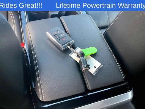 Used 2023 Land Rover Range Rover Velar R-Dynamic S image 13