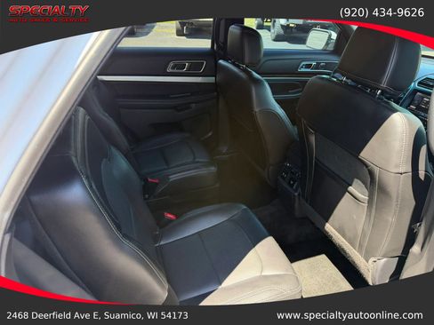 Used 2016 Ford Explorer Limited w/ Equipment Group 301A AWD/4WD image 21