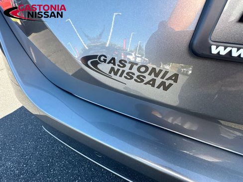 Used 2024 Nissan Sentra SV FWD image 41