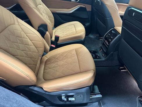 Used 2026 BMW X7 xDrive40i w/ M Sport Package image 54