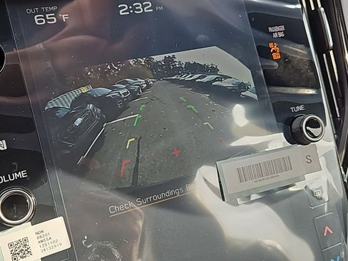 Used 2025 Subaru Legacy Premium image 7