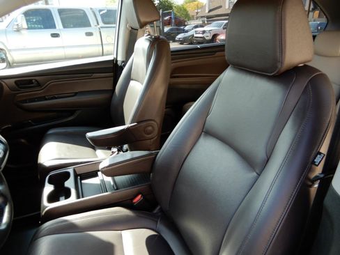 Used 2019 Honda Odyssey EX-L image 13