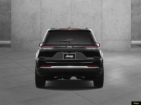 New 2025 Jeep Grand Cherokee Laredo image 6