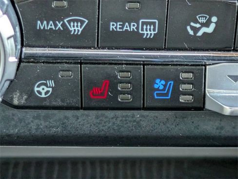 Certified 2023 Ford F250 Platinum image 23