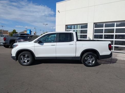 Certified 2024 Honda Ridgeline TrailSport image 9