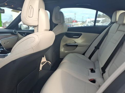 Used 2022 Mercedes-Benz C 300 4MATIC Sedan image 7