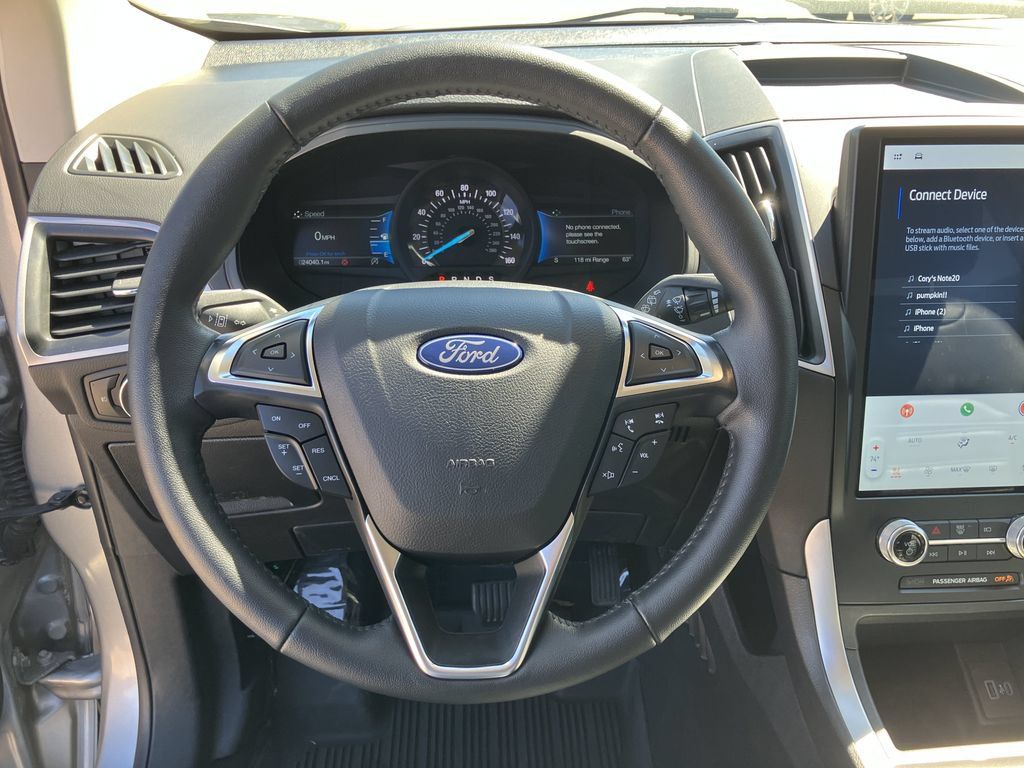 Used 2024 Ford Edge SEL w/ Convenience Package AWD/4WD image 10