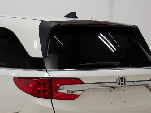 Used 2019 Honda Odyssey EX image 12