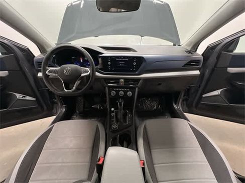 Certified 2023 Volkswagen Taos SE image 19
