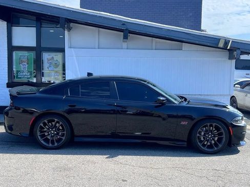 Used 2022 Dodge Charger Scat Pack w/ Plus Group RWD image 1