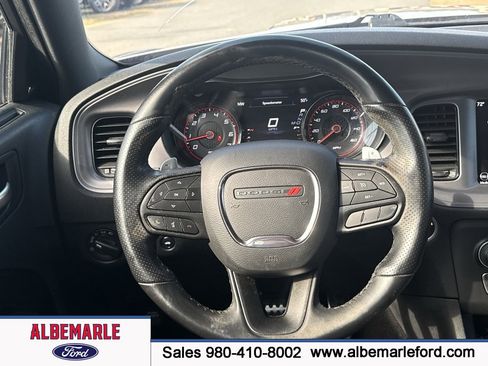 Used 2023 Dodge Charger R/T w/ Blacktop Package image 39