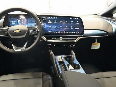 New 2026 Chevrolet Equinox EV LT w/ Convenience Package II image 12