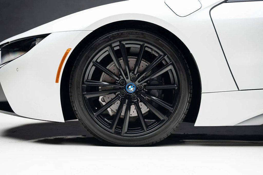 Used 2019 BMW i8 Roadster AWD/4WD image 20