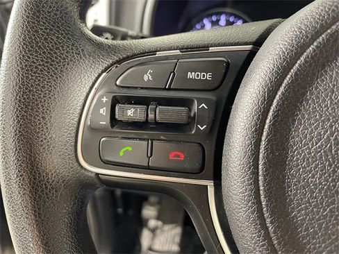 Used 2018 Kia Sportage LX image 12
