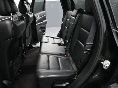 Used 2019 Jeep Grand Cherokee Limited w/ Trailer Tow Group IV AWD/4WD image 13