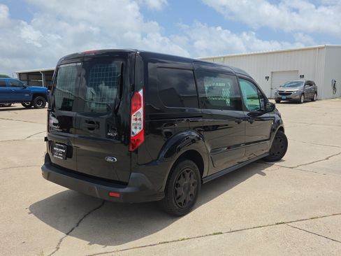 Used 2022 Ford Transit Connect XLT FWD image 5
