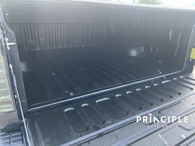Used 2018 Toyota Tundra SR5 w/ SR5 Upgrade Package RWD image 32