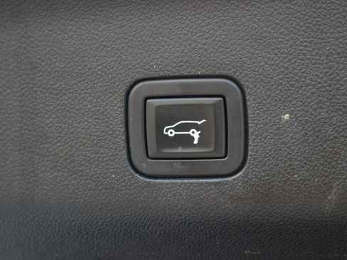 Used 2021 Chevrolet Tahoe High Country w/ Premium Package AWD/4WD image 11