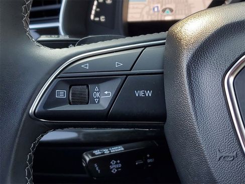 Certified 2025 Audi Q8 Premium Plus image 8