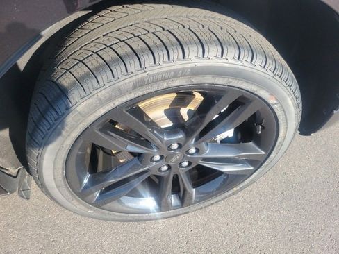 Used 2022 Ford Edge ST w/ Equipment Group 401A image 10