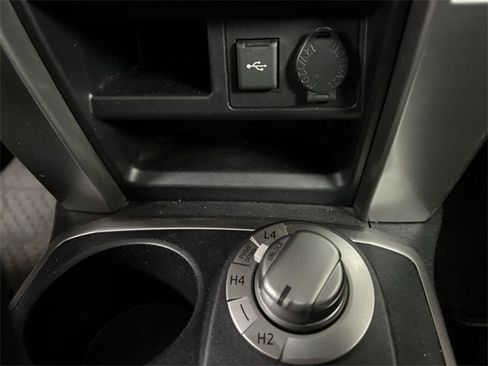 Used 2020 Toyota 4Runner SR5 image 35