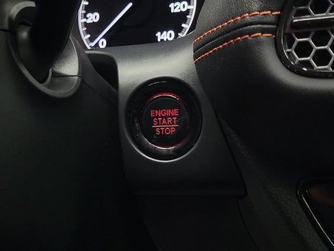 Certified 2025 Honda HR-V Sport image 33