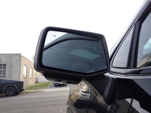 Used 2024 GMC Sierra 1500 AT4 w/ AT4 Premium Package image 12