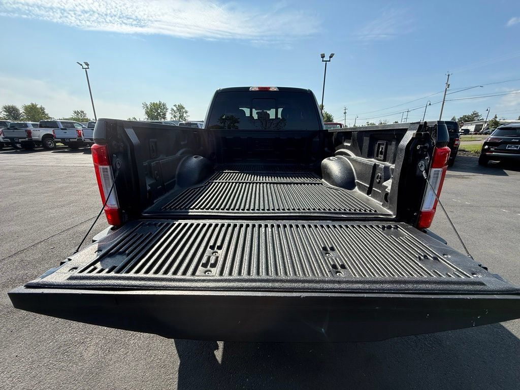Used 2017 Ford F250 Lariat w/ Chrome Package AWD/4WD image 26