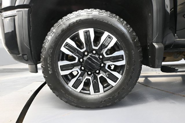 Used 2024 GMC Sierra 3500 Denali Ultimate AWD/4WD image 13
