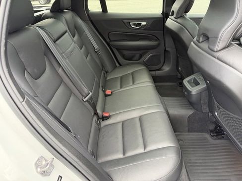 Used 2022 Volvo V60 T5 Cross Country w/ Advanced Package image 47