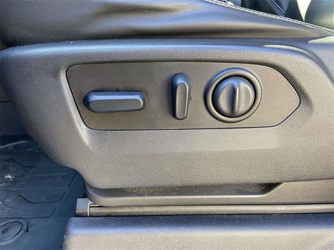 Used 2020 GMC Sierra 1500 SLT w/ SLT Premium Package image 13