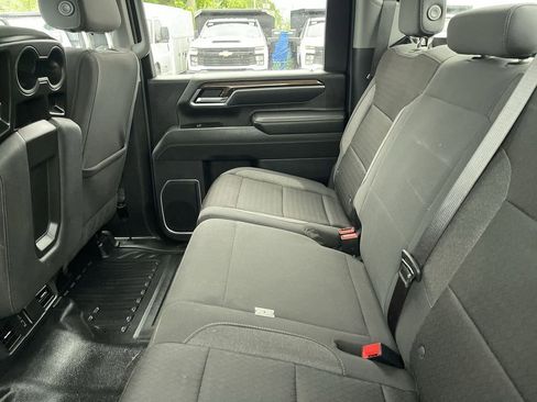 Used 2025 Chevrolet Silverado 2500 LT w/ Convenience Package AWD/4WD image 6