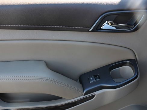 Used 2018 GMC Yukon SLT w/ Open Road Package image 37