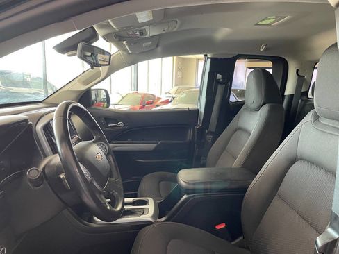 Used 2018 Chevrolet Colorado LT w/ Redline Special Edition image 18