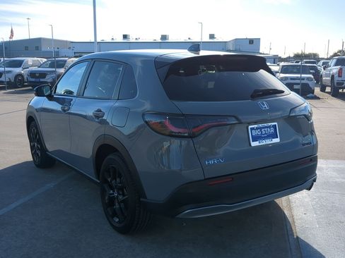 Used 2023 Honda HR-V Sport image 6