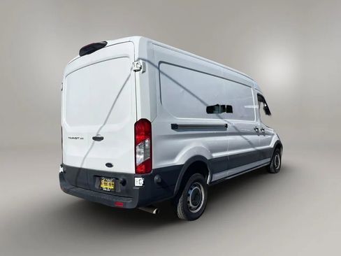Used 2024 Ford Transit 250 Medium Roof w/LWB Van 3D image 5