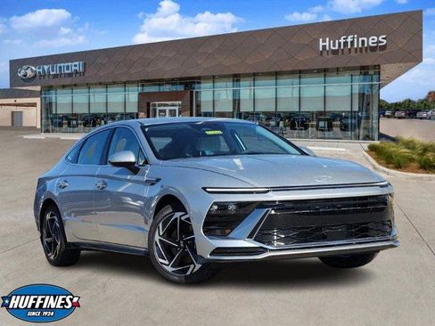 New 2026 Hyundai Sonata SEL image 1