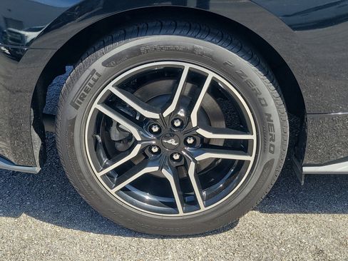 Used 2020 Ford Mustang GT RWD image 10