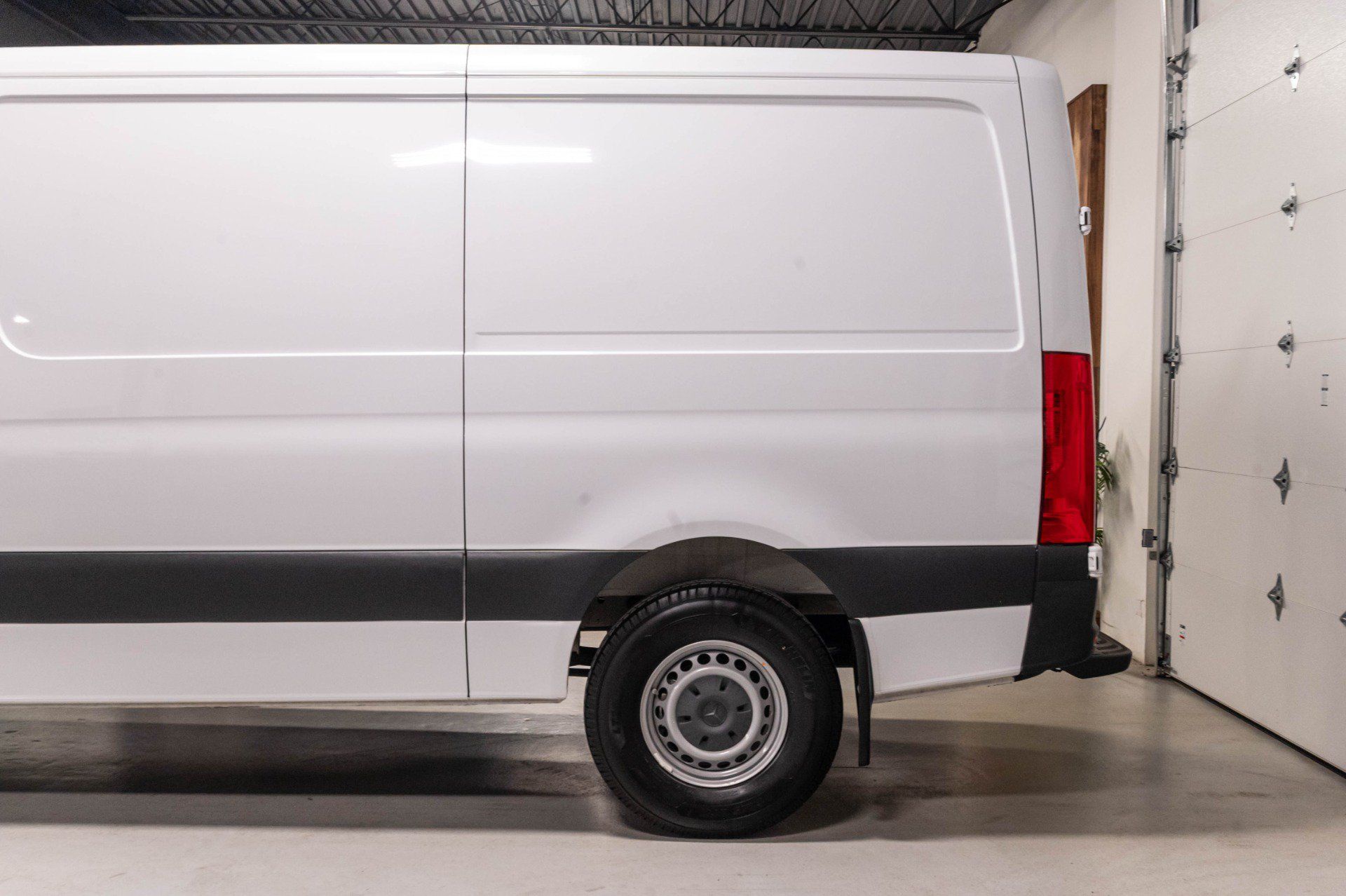 Used 2021 Mercedes-Benz Sprinter 2500 w/ Driver Convenience Package image 47