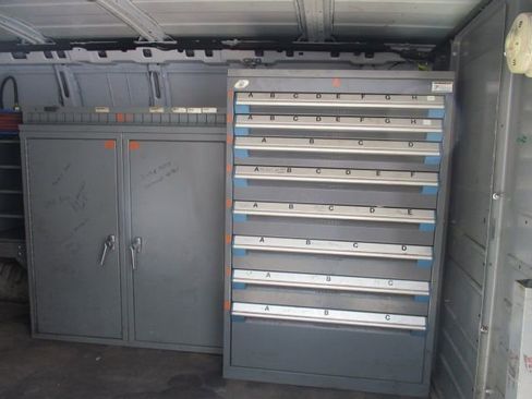 Used 2017 Chevrolet Express 3500 Extended image 5