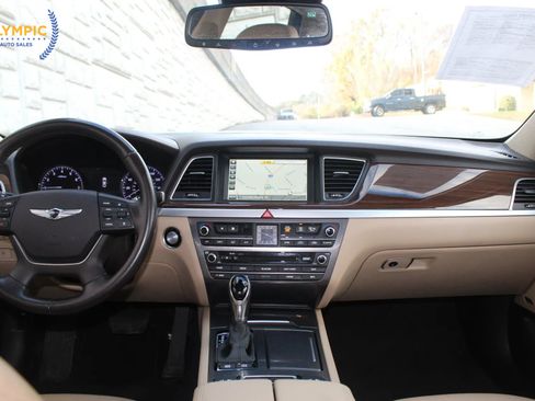 Used 2017 Genesis G80 3.8 w/ Option Group 02 image 16